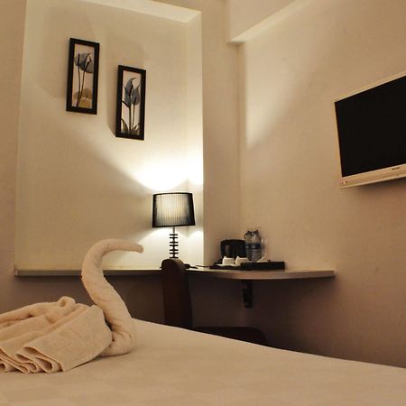 Maven Fatmawati Hotel Джакарта Экстерьер фото