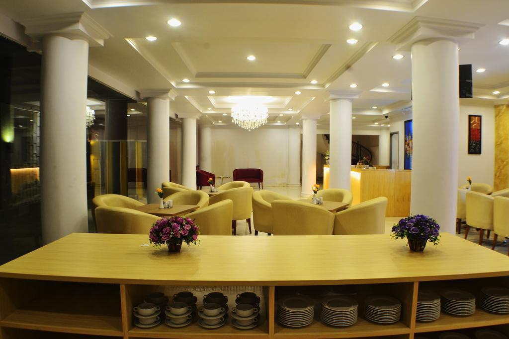 Maven Fatmawati Hotel Джакарта Экстерьер фото