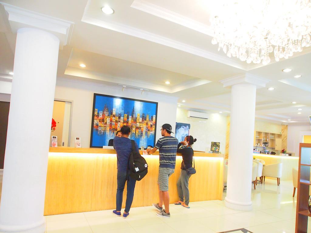 Maven Fatmawati Hotel Джакарта Экстерьер фото