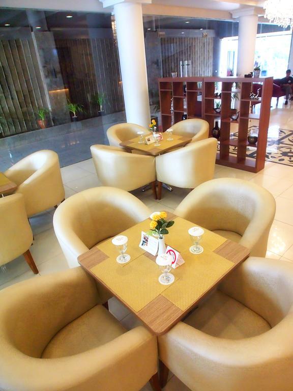 Maven Fatmawati Hotel Джакарта Экстерьер фото