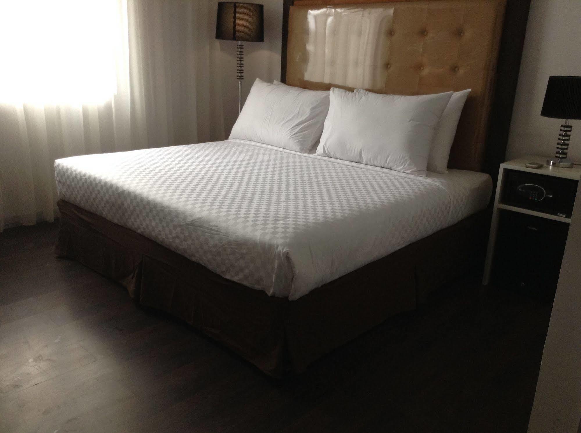 Maven Fatmawati Hotel Джакарта Экстерьер фото